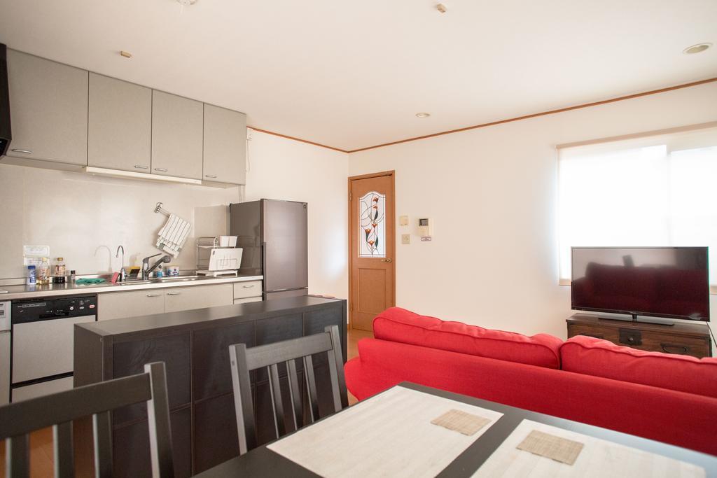 Guesthouse Iloha Киото Экстерьер фото